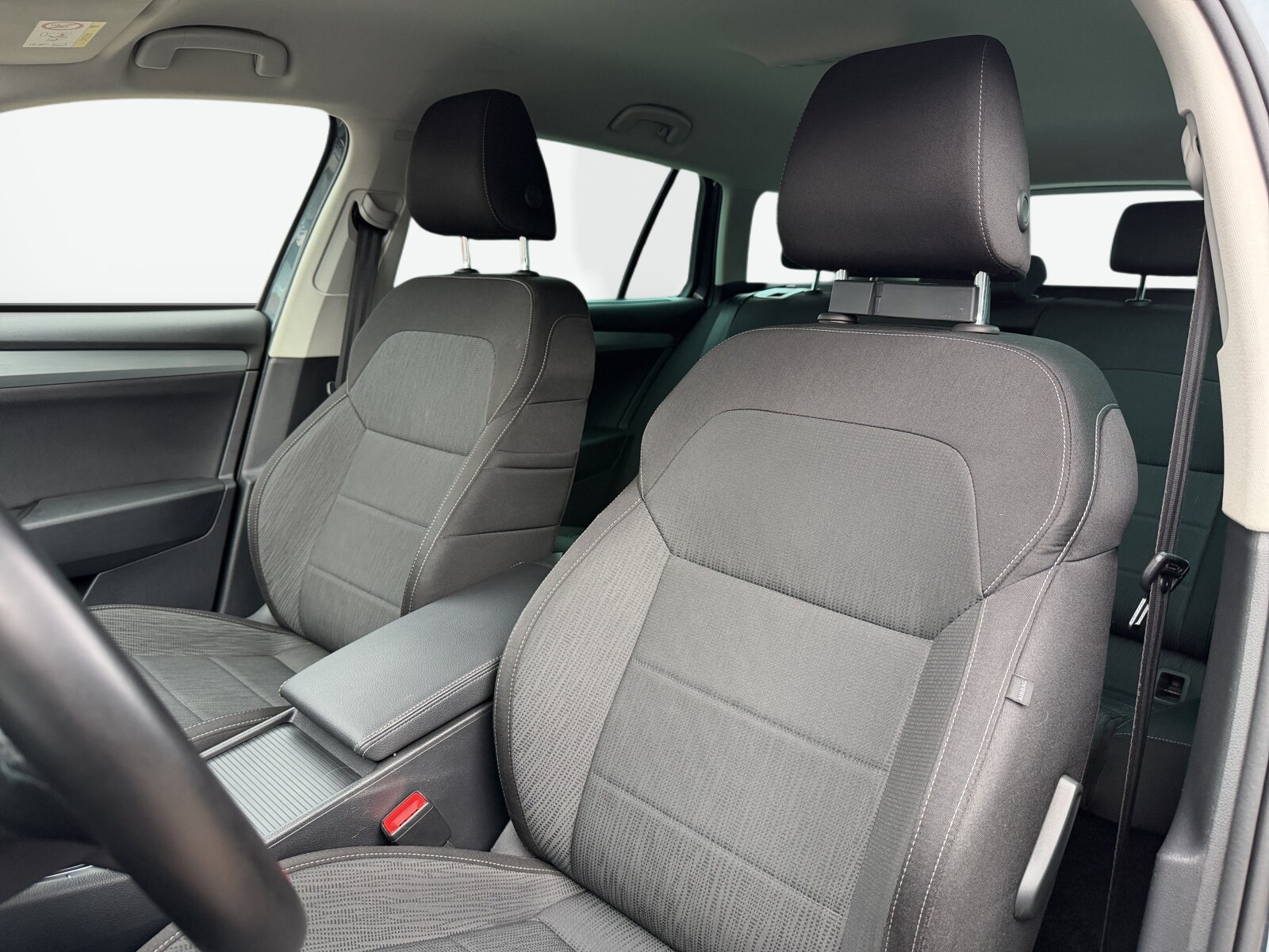 Škoda Superb Combi - zdjęcie 11