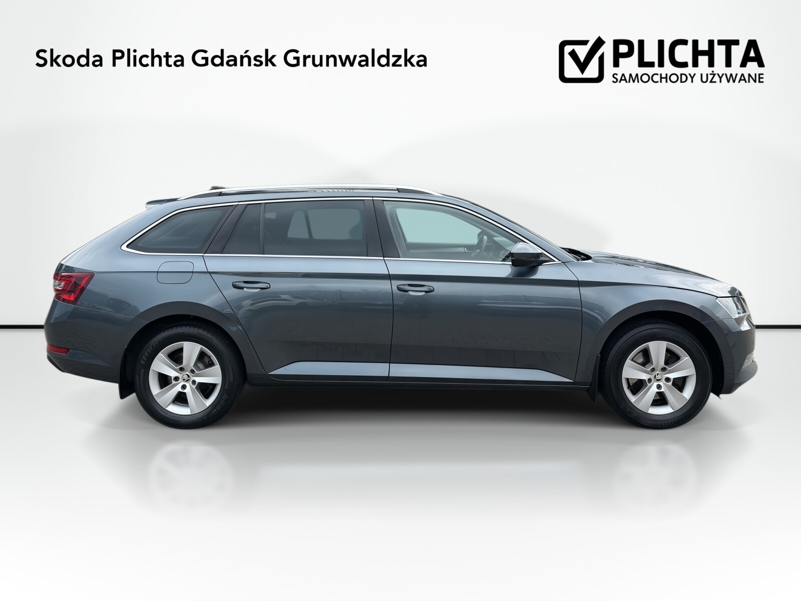 Škoda Superb Combi - zdjęcie 4