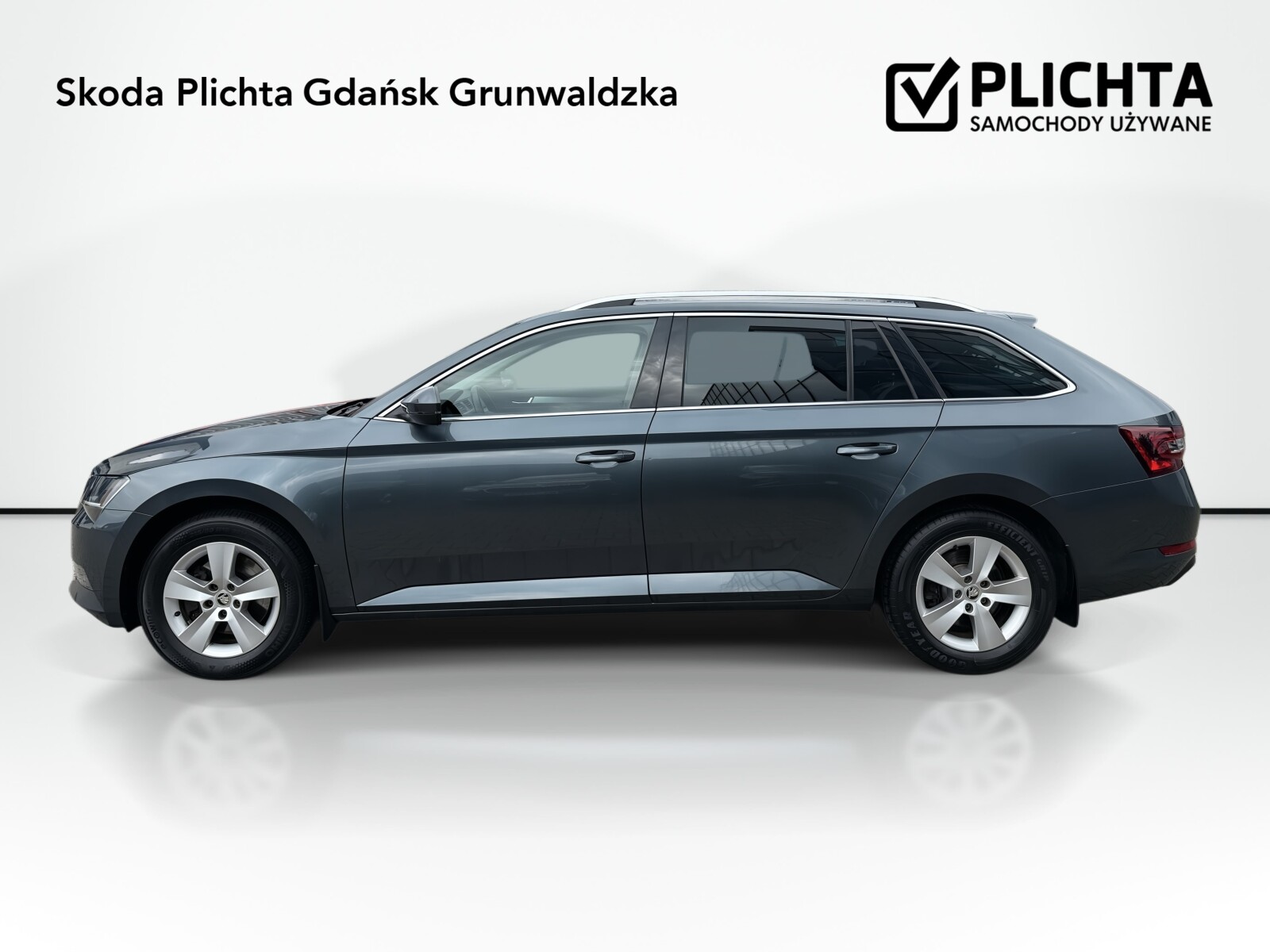 Škoda Superb Combi - zdjęcie 8