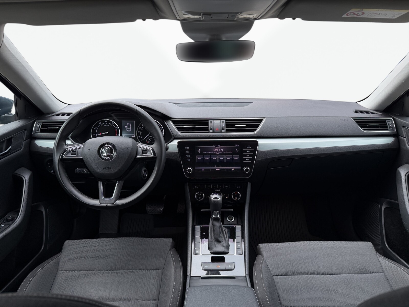 Škoda Superb Combi - zdjęcie 35