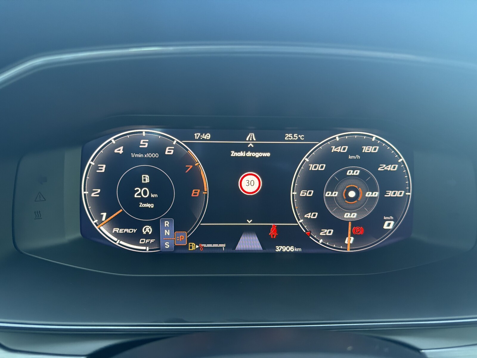 Cupra Formentor - zdjęcie 25