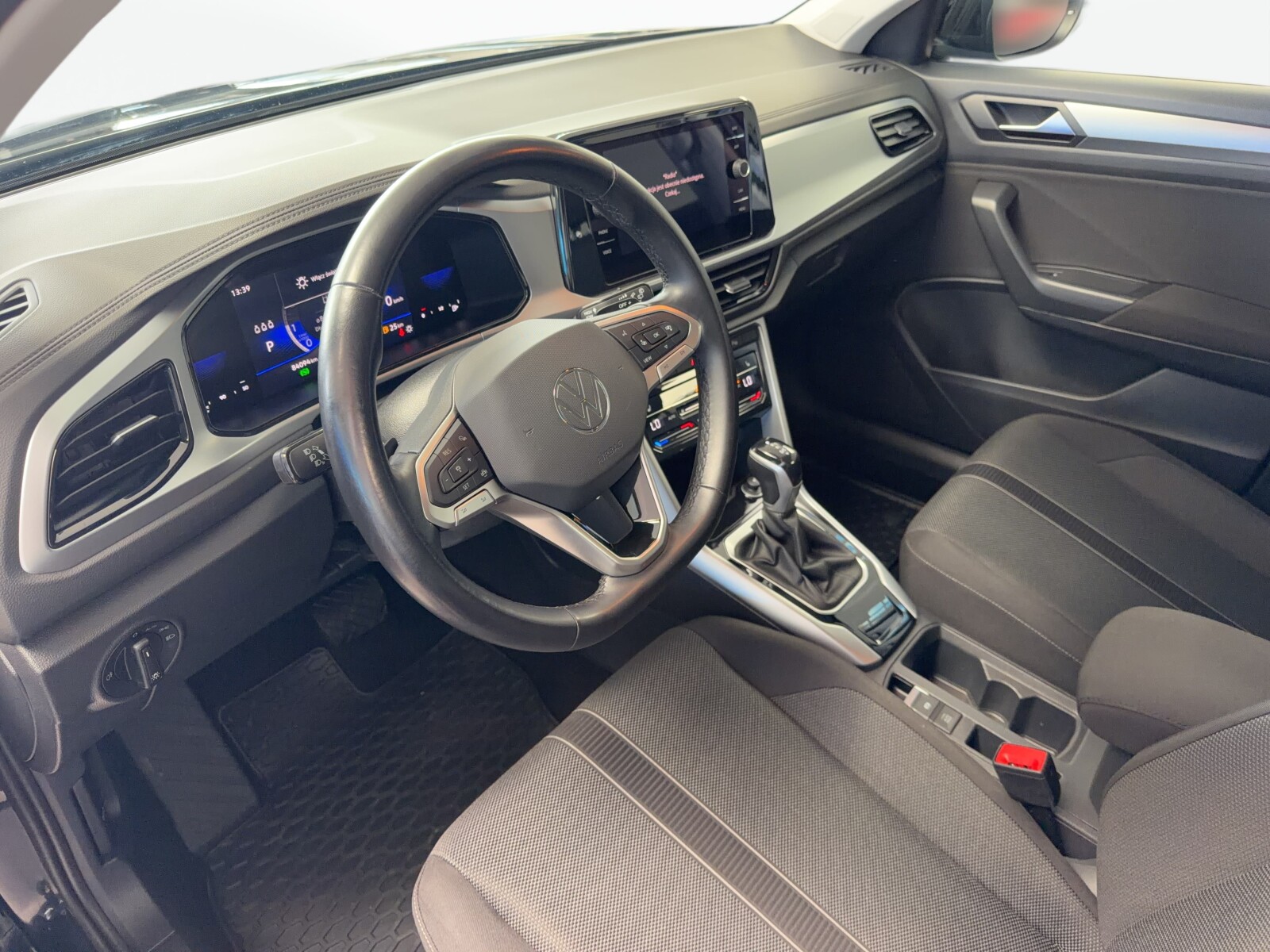 Volkswagen T-Roc - zdjęcie 9