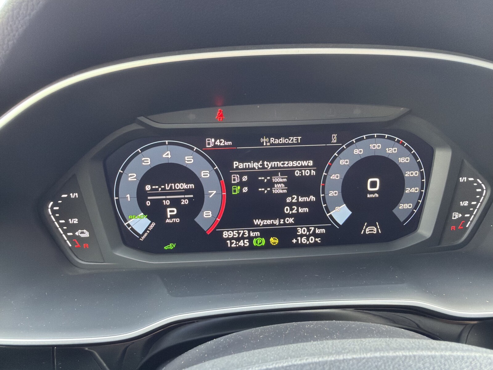 Audi Q3 Sportback - zdjęcie 36