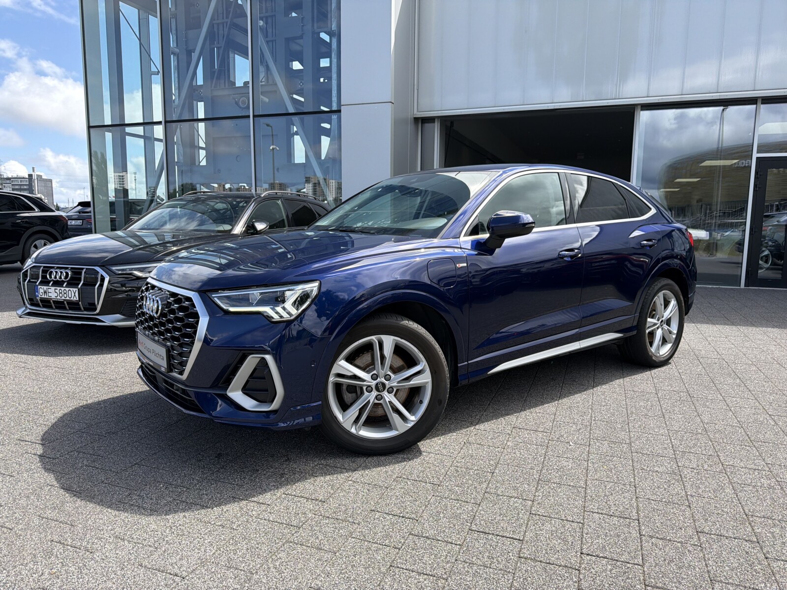 Audi Q3 Sportback - zdjęcie 9