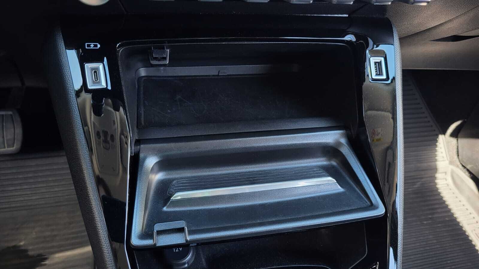 Peugeot 2008 - zdjęcie 22
