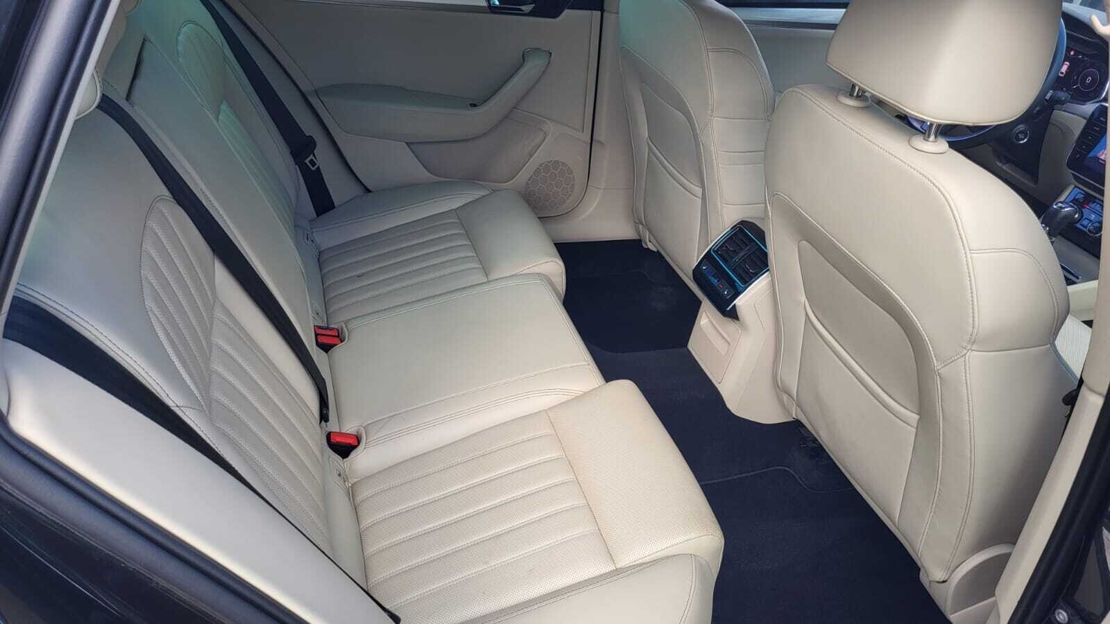 Škoda Superb Combi - zdjęcie 16