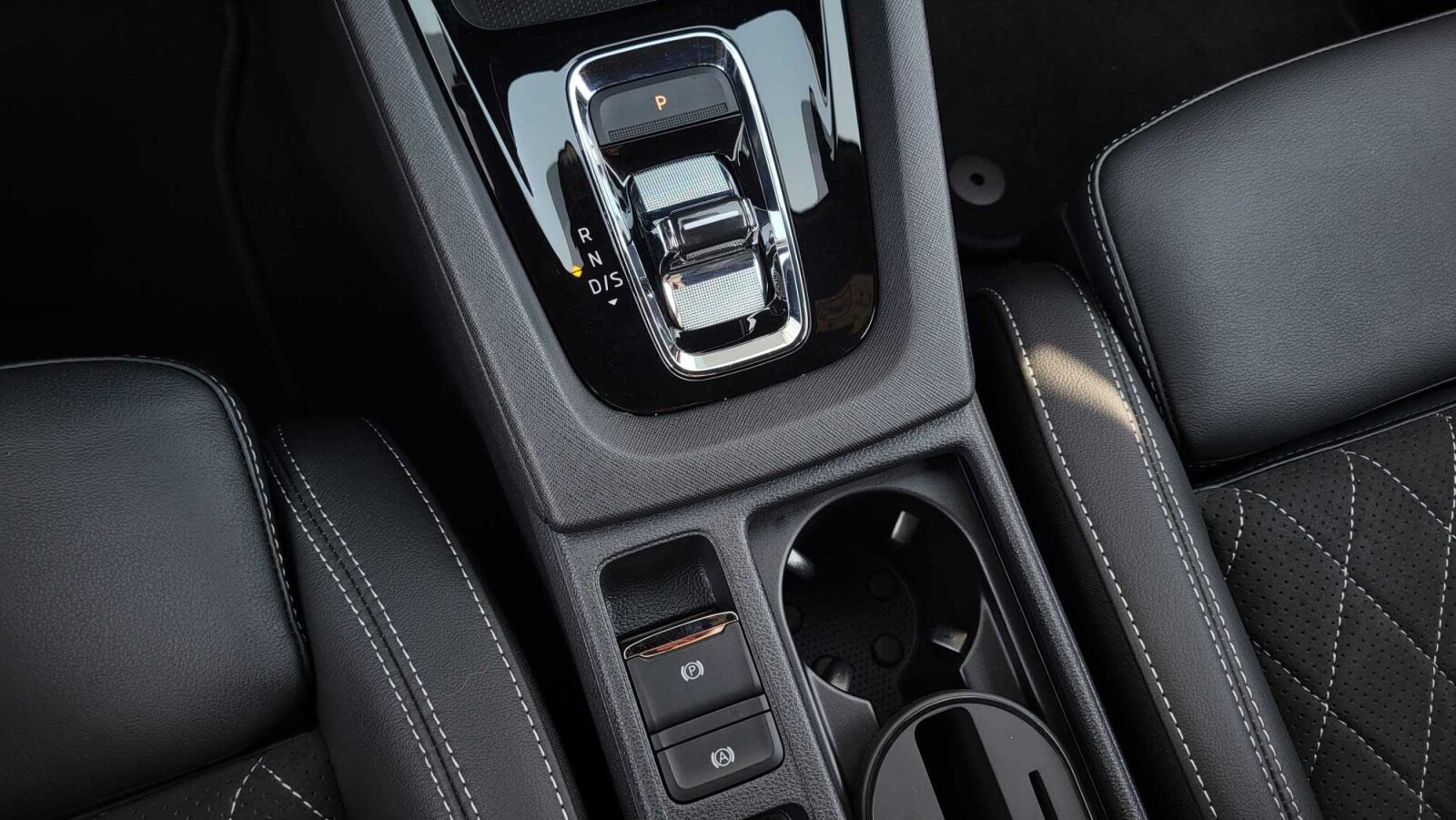 Škoda Octavia Combi - zdjęcie 25