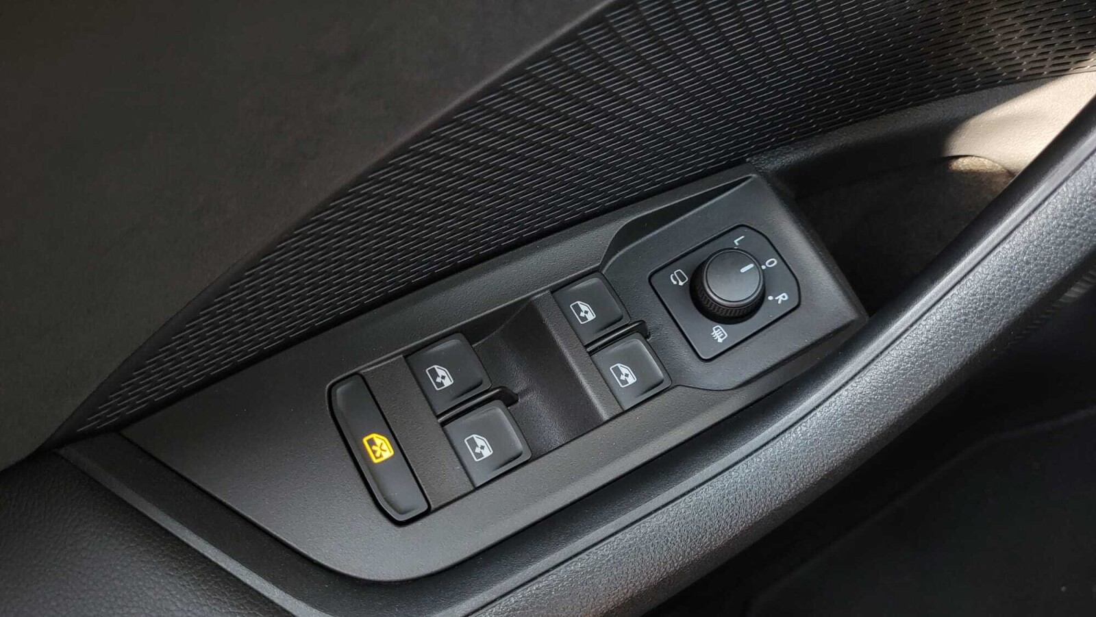 Škoda Octavia Combi - zdjęcie 18