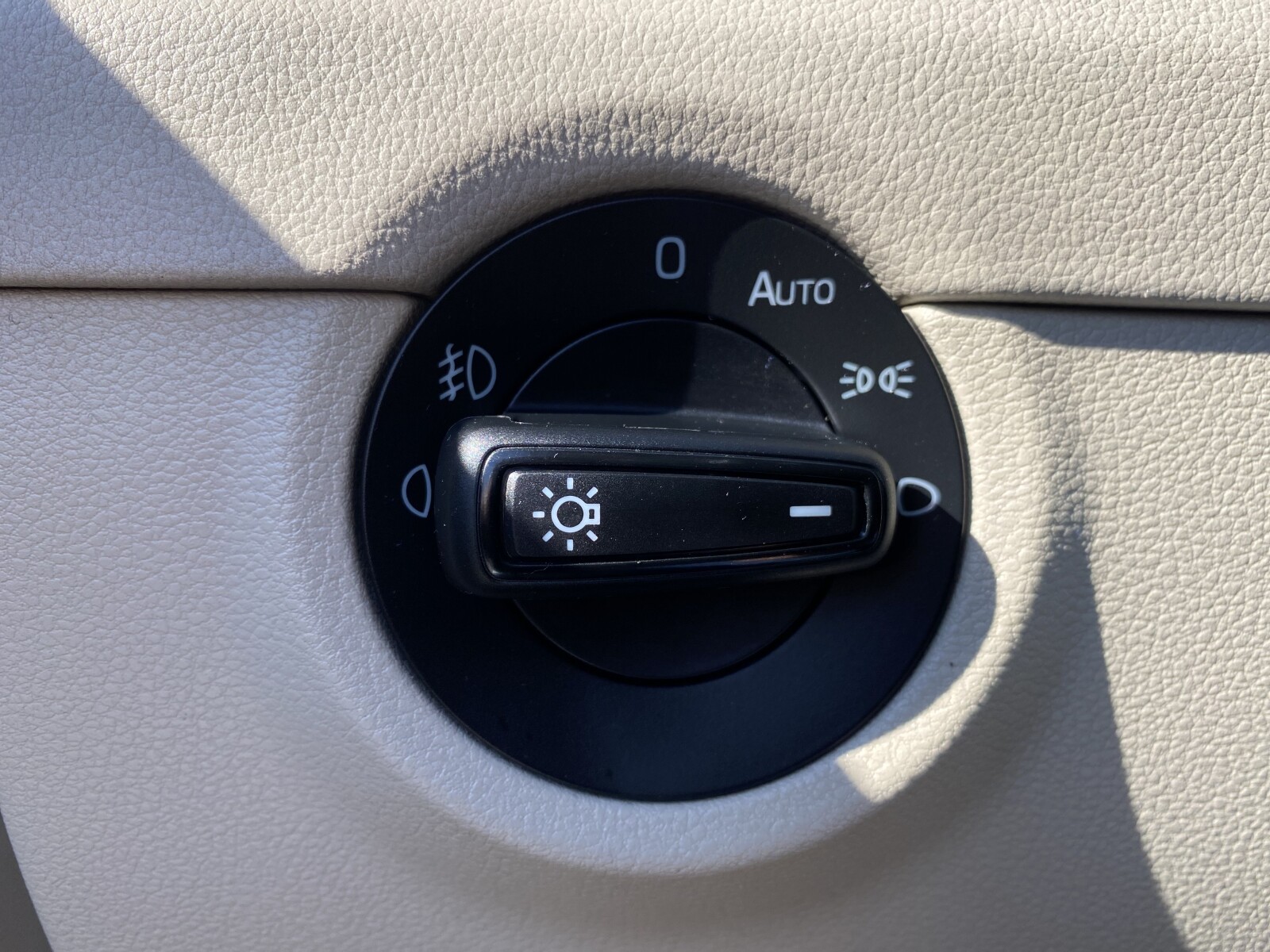 Škoda Octavia Combi - zdjęcie 18