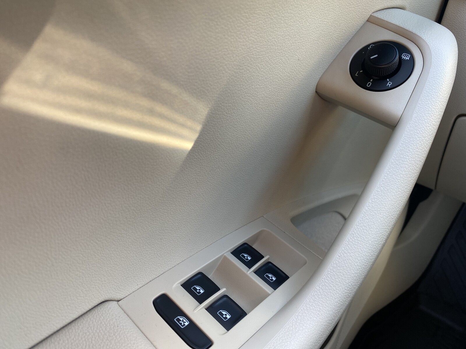 Škoda Octavia Combi - zdjęcie 17