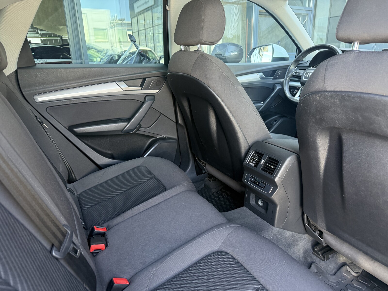 Audi Q5 Sportback - zdjęcie 16