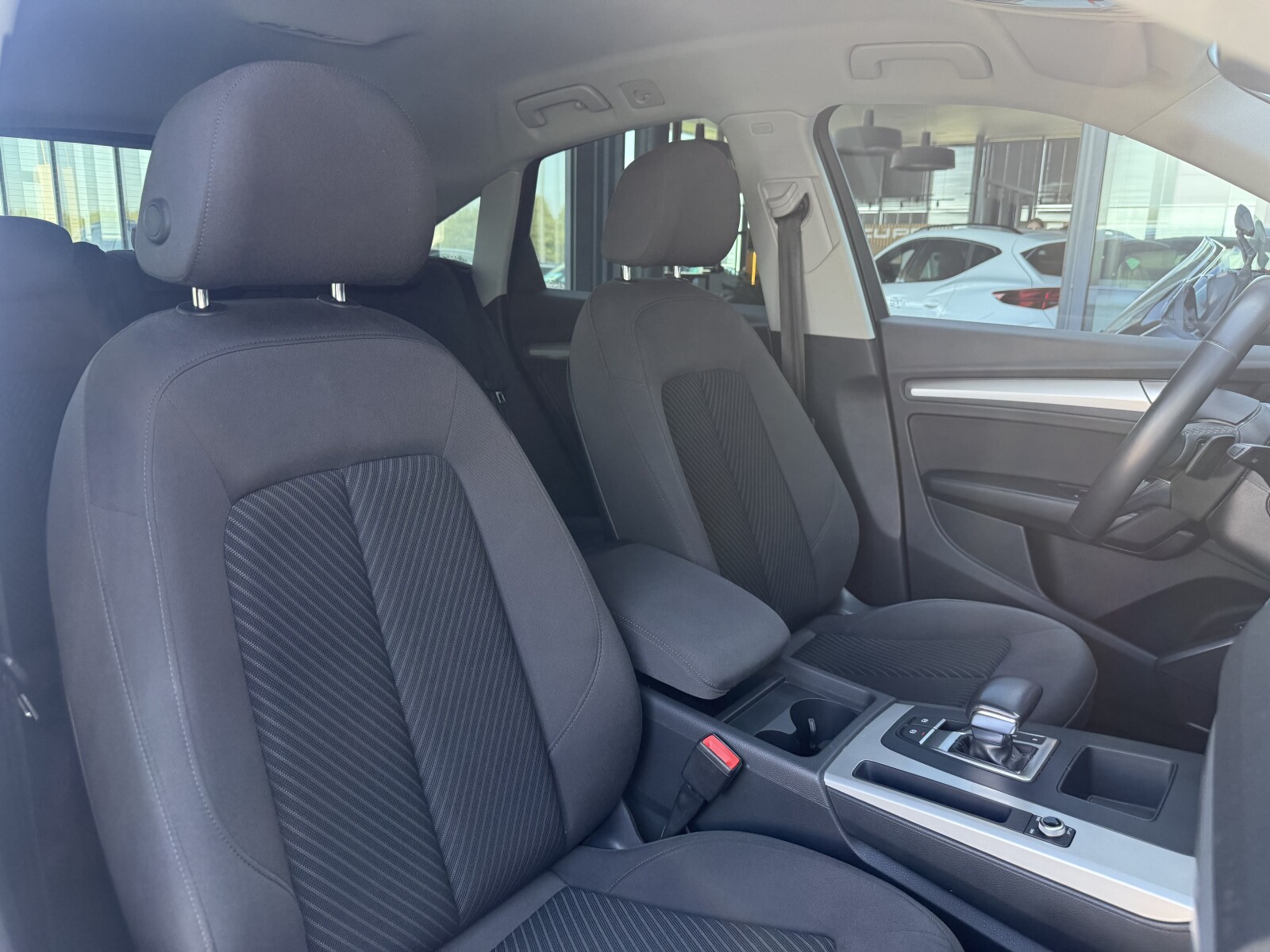 Audi Q5 Sportback - zdjęcie 15