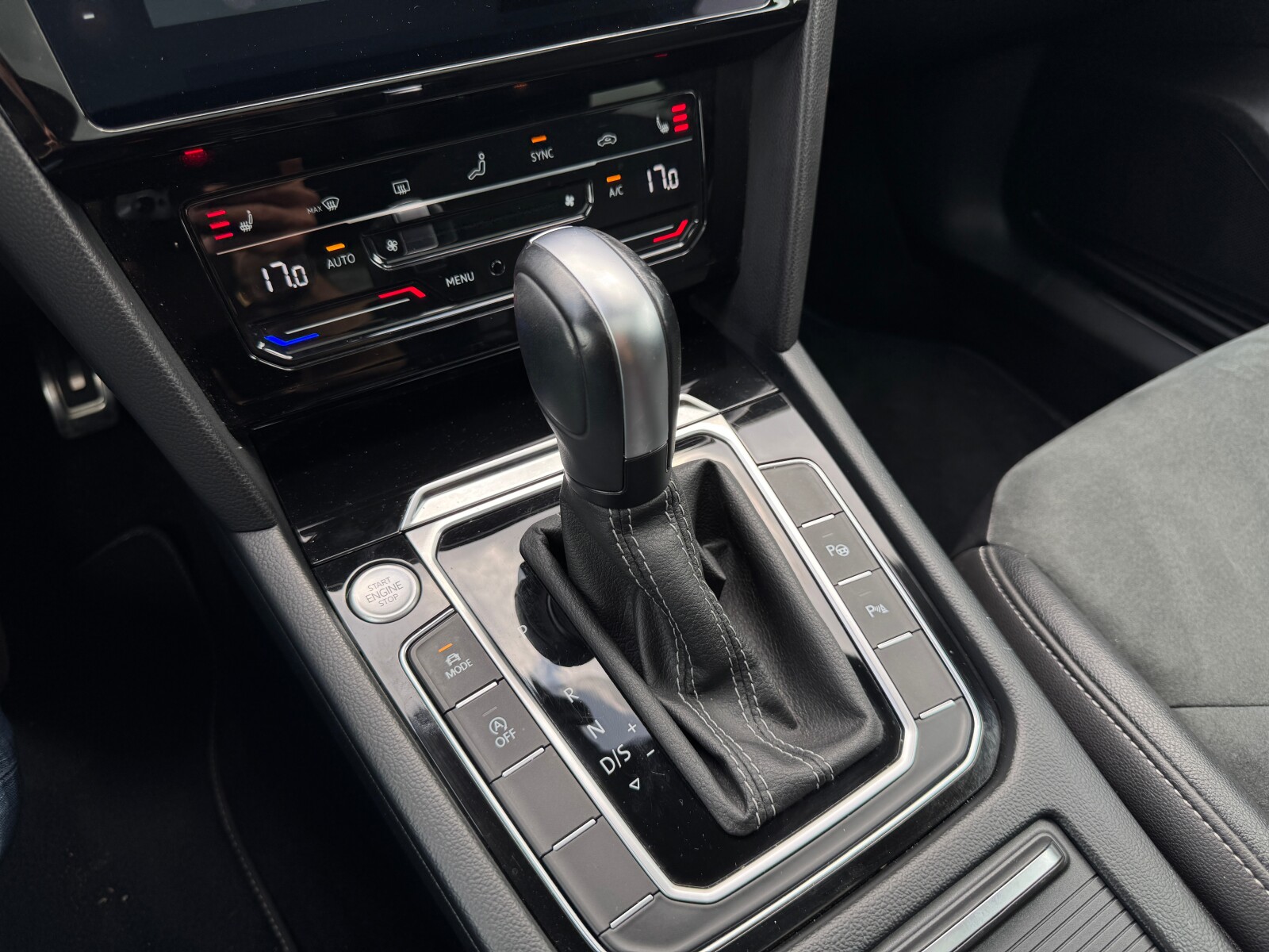 Volkswagen Arteon - zdjęcie 36