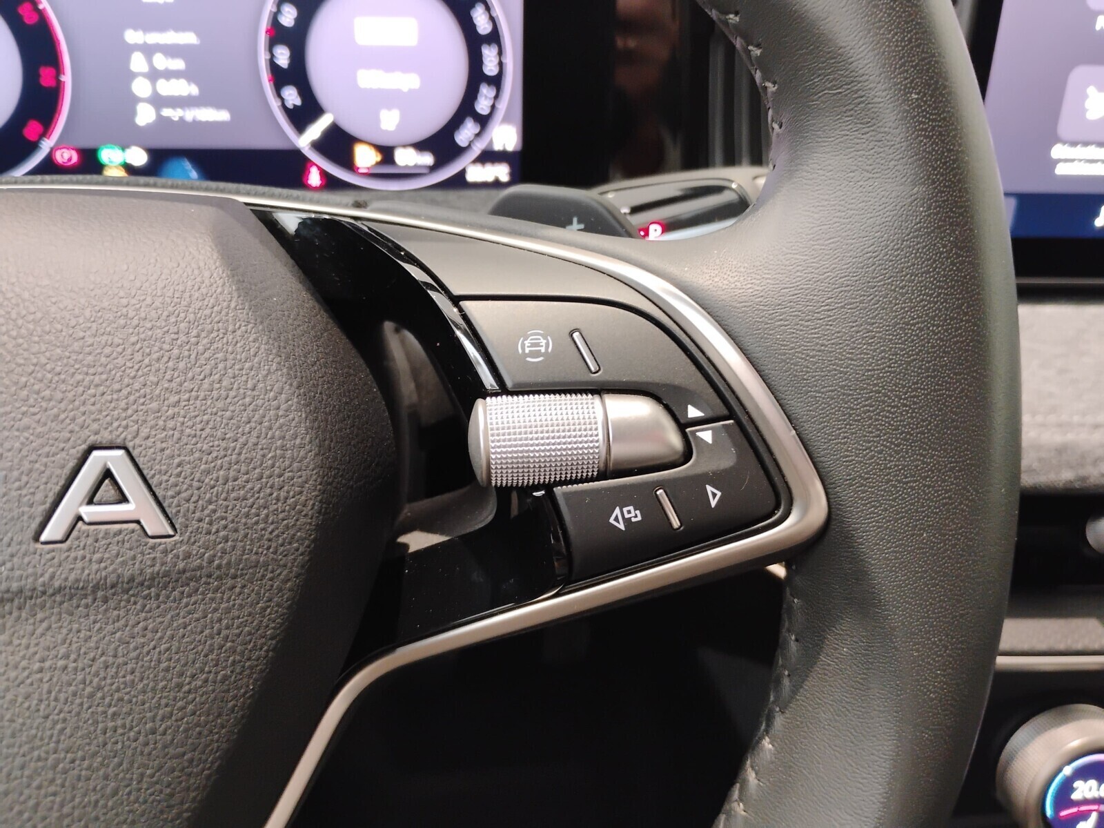 Škoda Superb Combi - zdjęcie 33