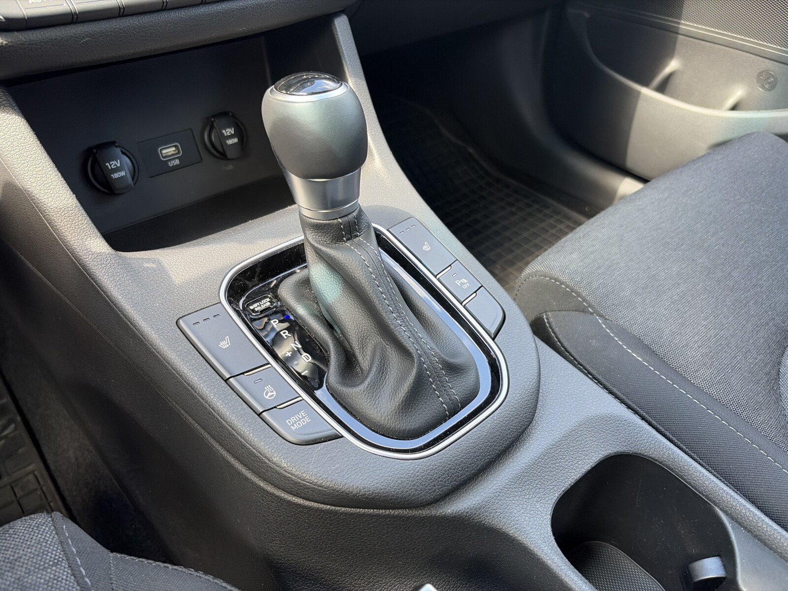 Hyundai i30 - zdjęcie 19