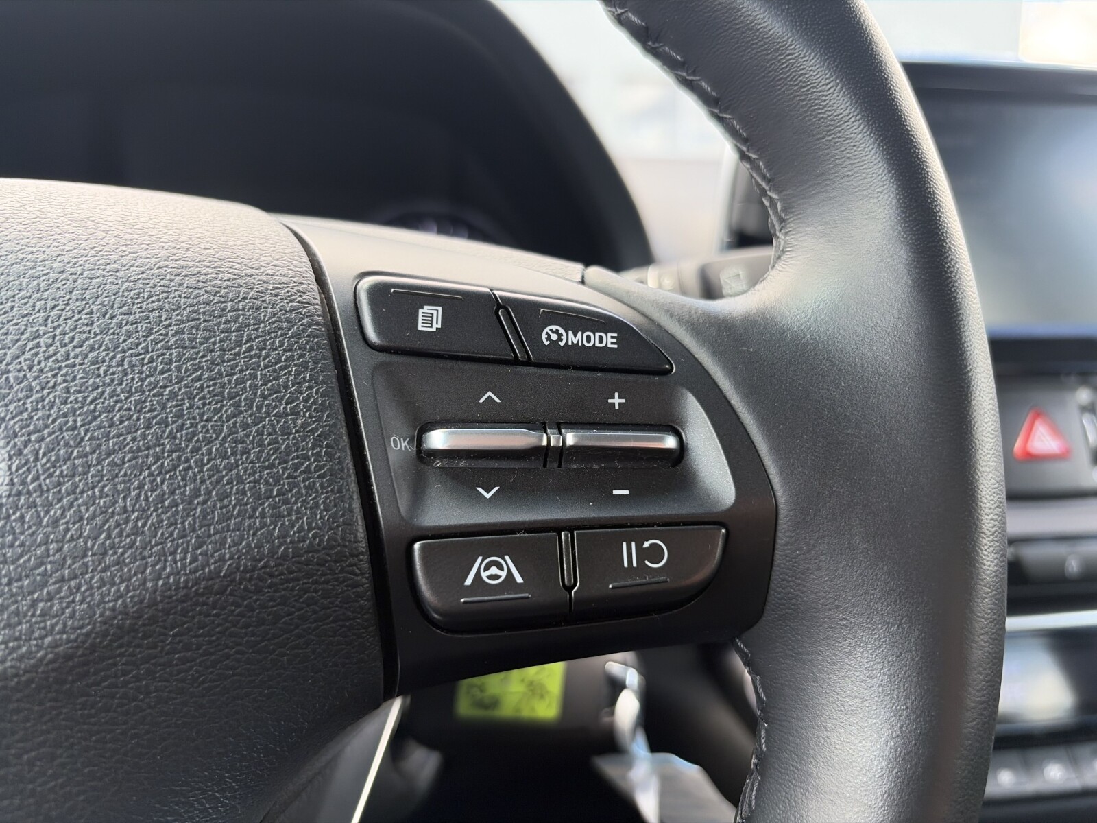 Hyundai i30 - zdjęcie 25