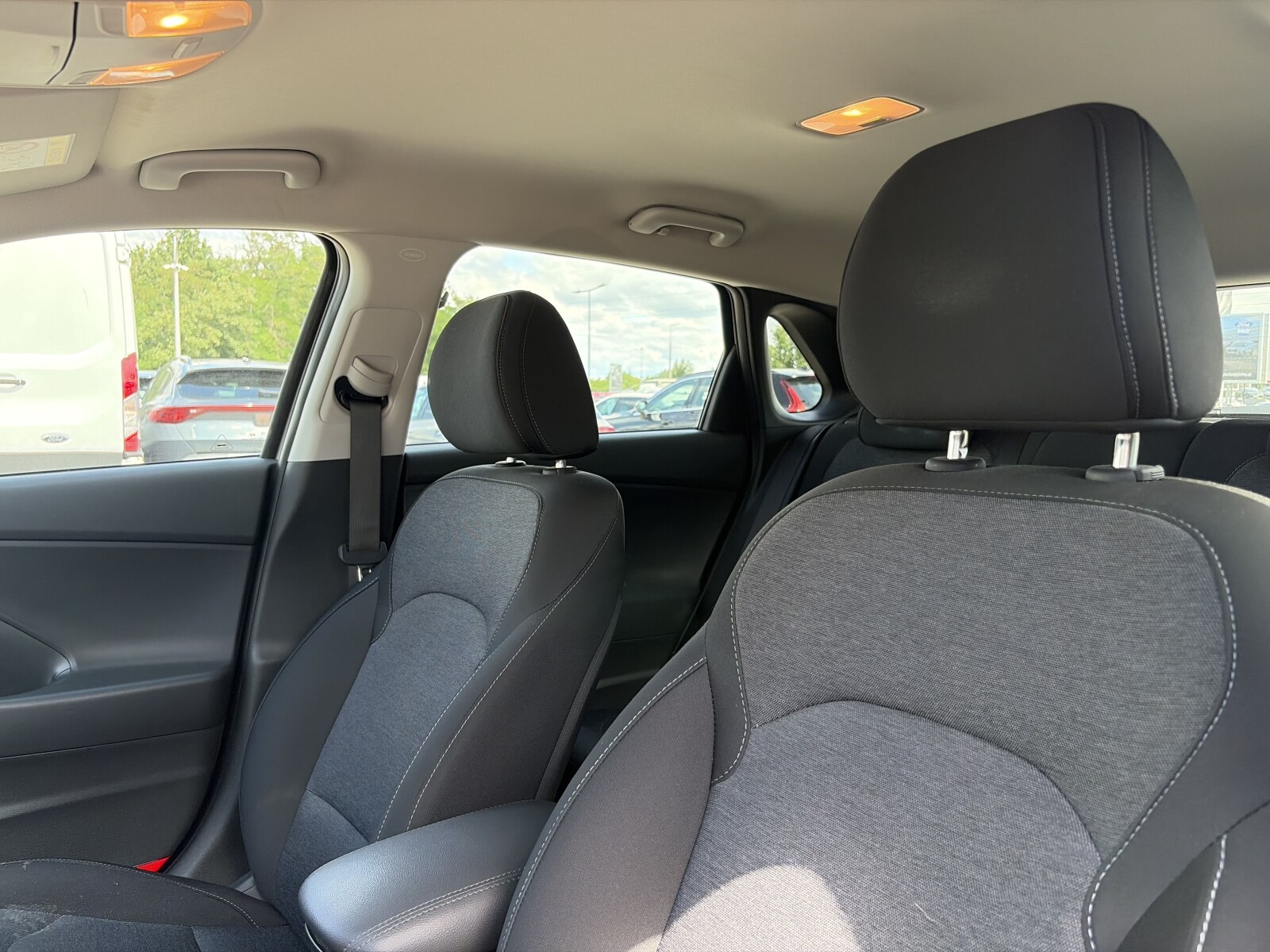 Hyundai i30 - zdjęcie 10