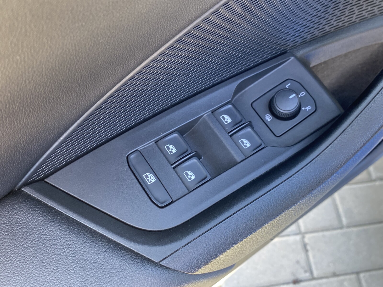 Škoda Octavia Combi - zdjęcie 9