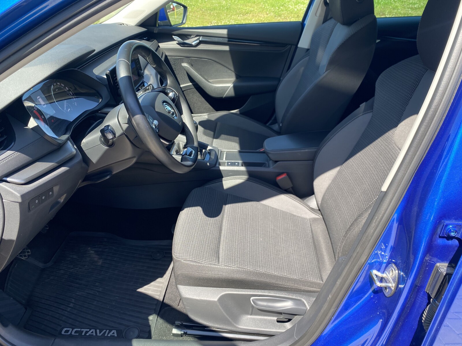 Škoda Octavia Combi - zdjęcie 10