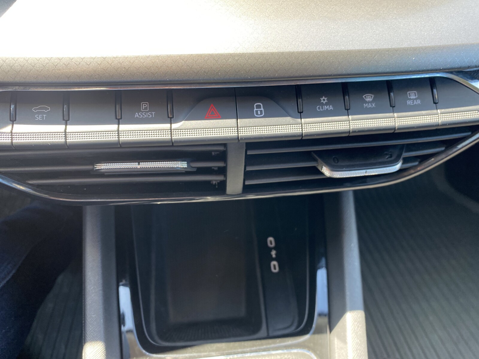 Škoda Octavia Combi - zdjęcie 28
