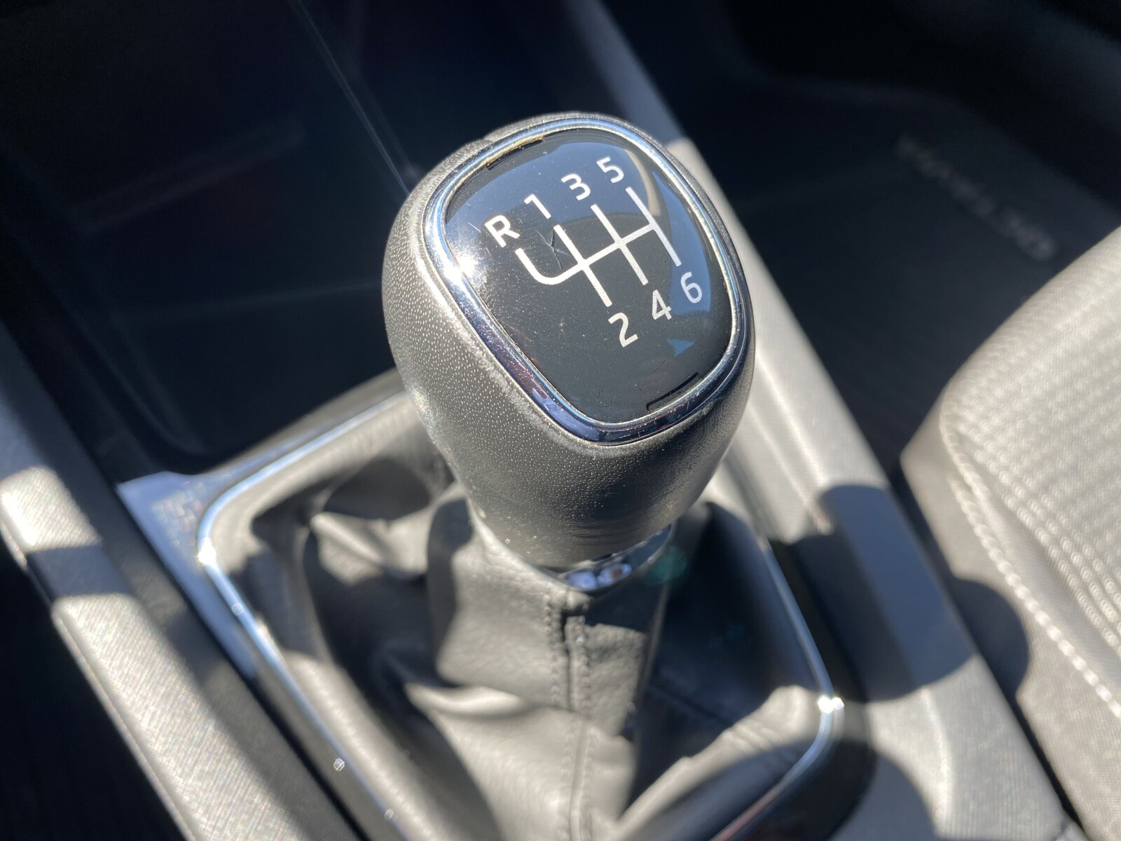 Škoda Octavia Combi - zdjęcie 25