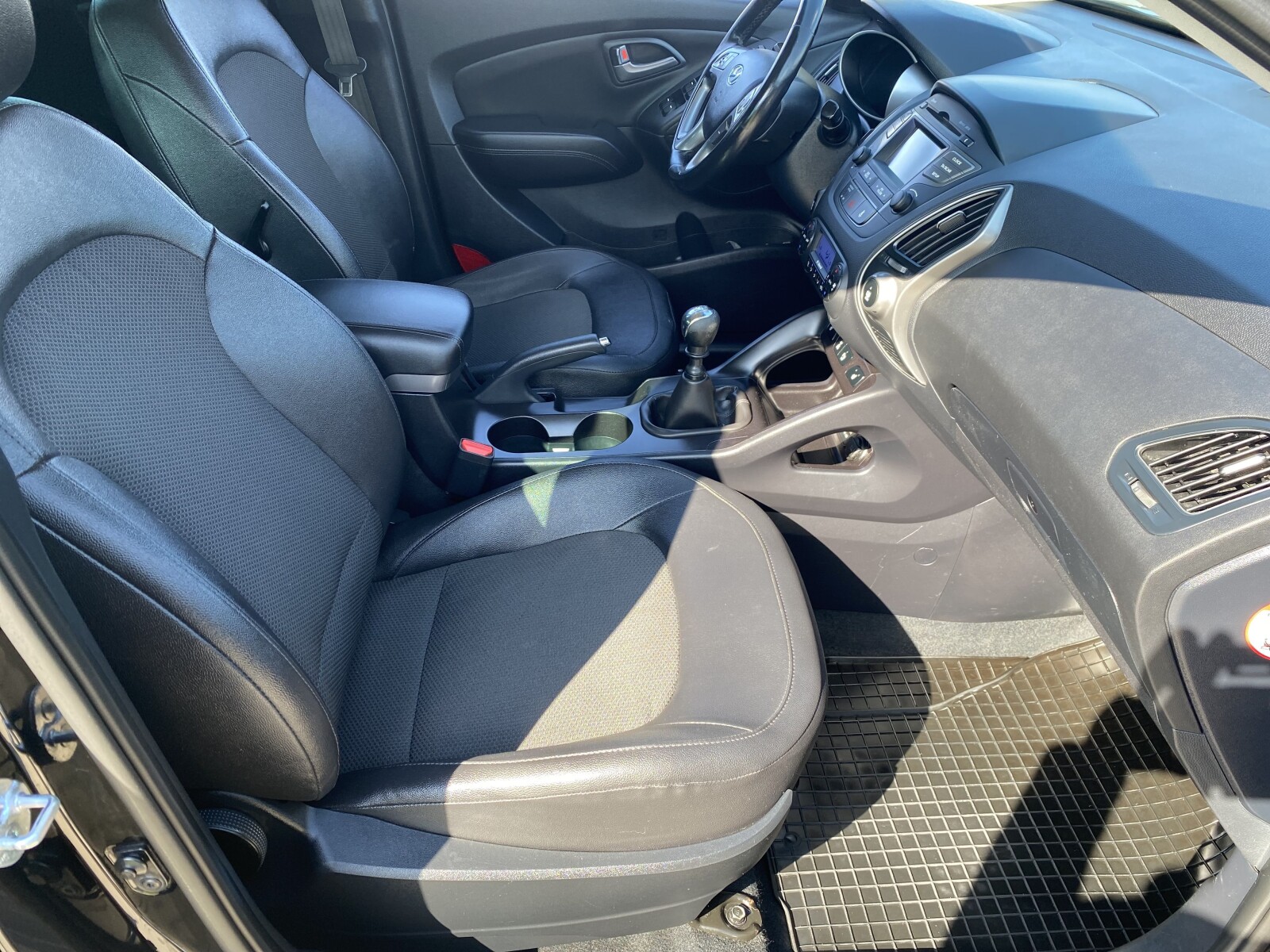 Hyundai ix35 - zdjęcie 15