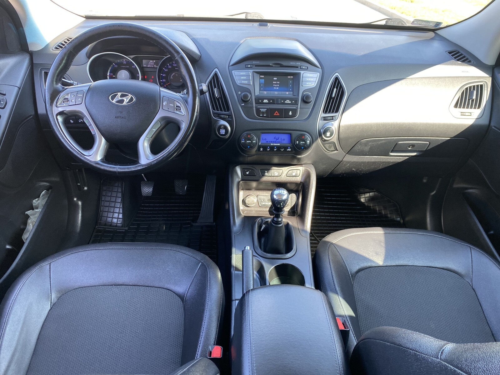 Hyundai ix35 - zdjęcie 11