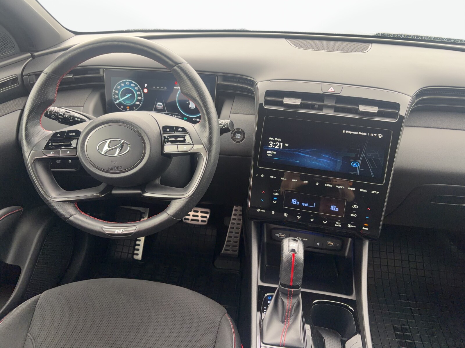 Hyundai Tucson - zdjęcie 11