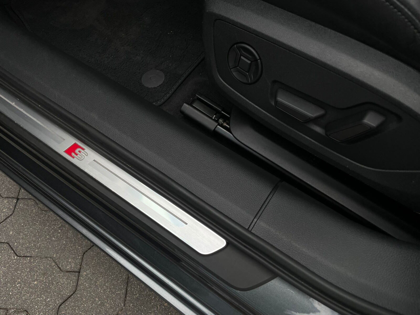 Audi A6 Avant - zdjęcie 18