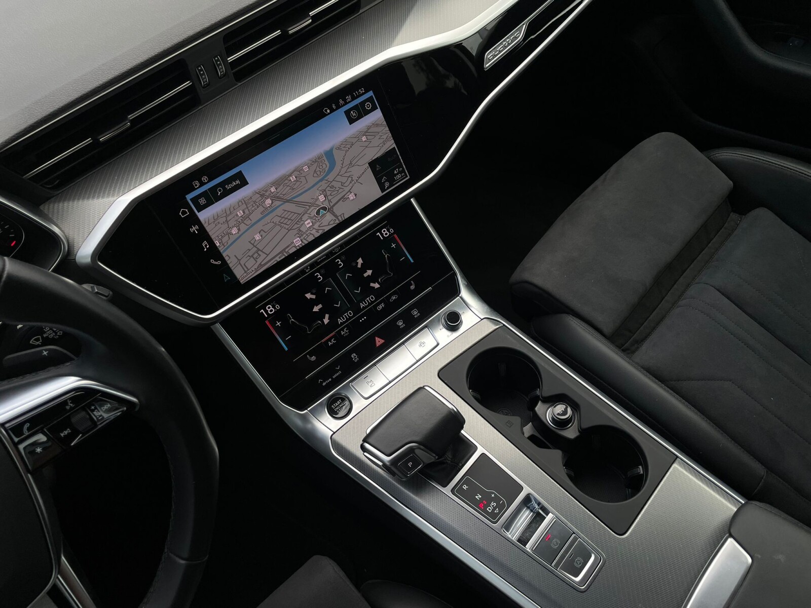 Audi A6 Avant - zdjęcie 31