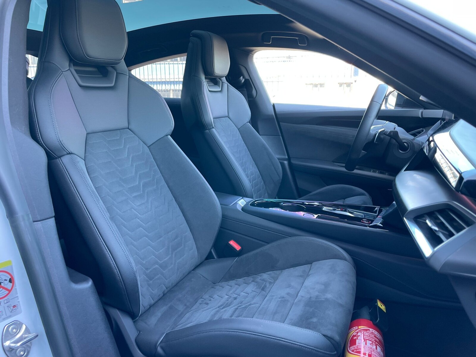Audi e-tron GT - zdjęcie 23