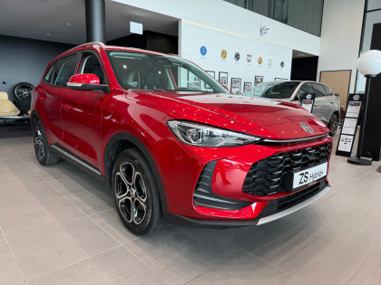 Excite 2026 / Kamera Cofania / Aktywny Tempomat / Side Assist