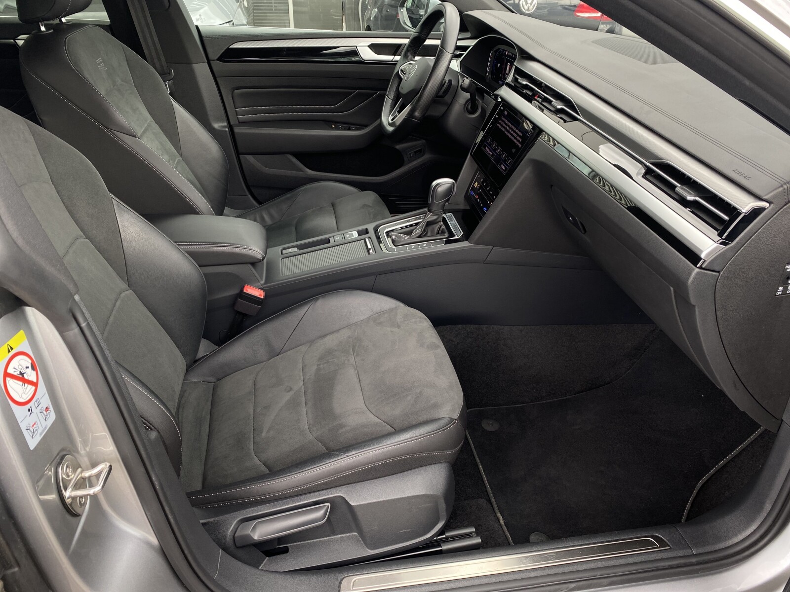 Volkswagen Arteon Shooting Brake - zdjęcie 34
