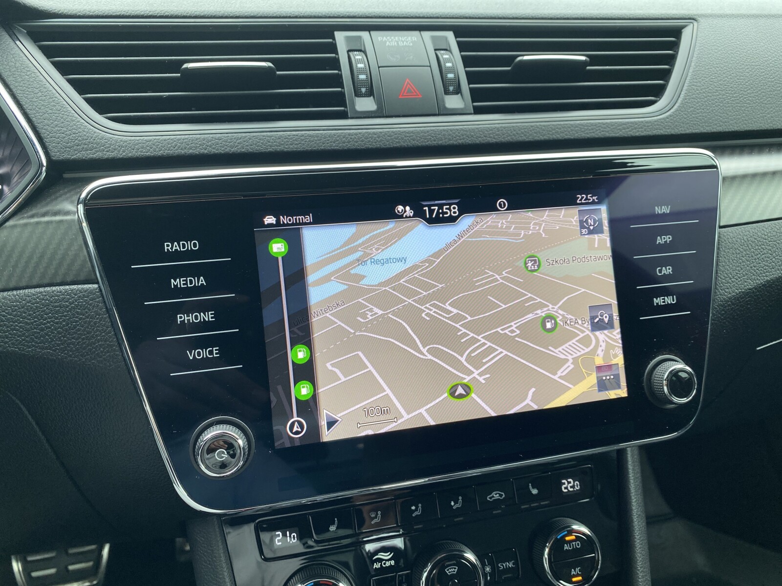 Škoda Superb - zdjęcie 18