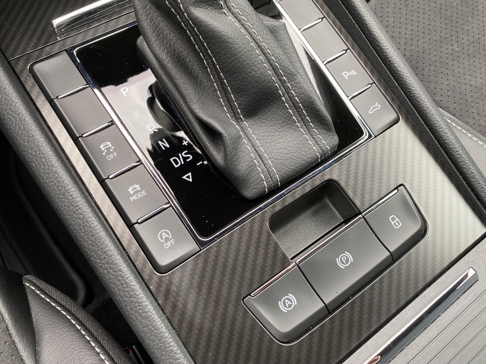 Škoda Superb - zdjęcie 13