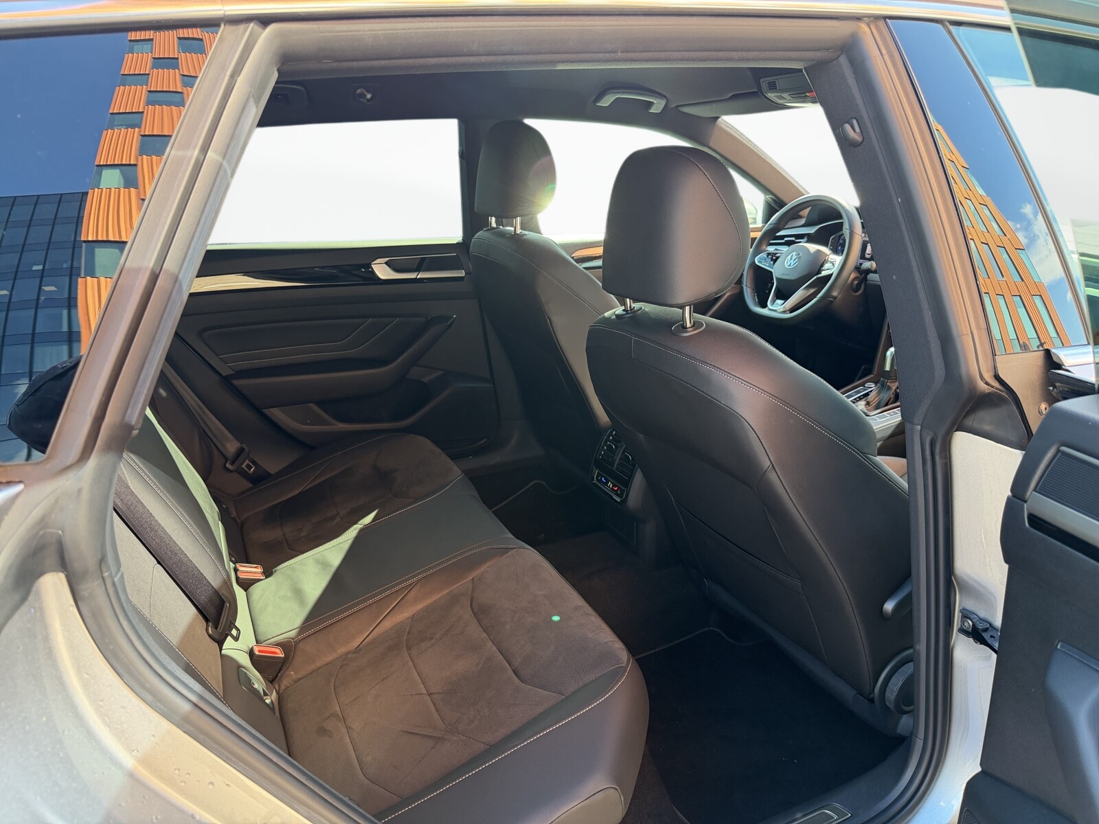 Volkswagen Arteon Shooting Brake - zdjęcie 38