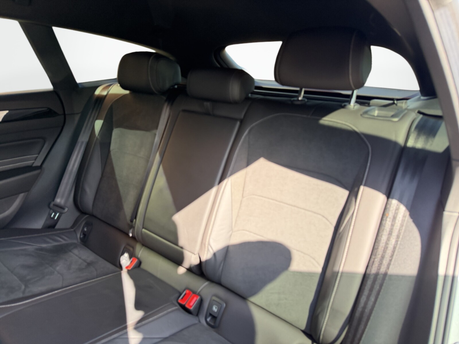 Volkswagen Arteon Shooting Brake - zdjęcie 32