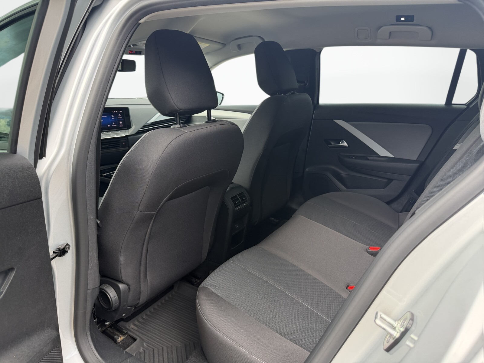 Opel Astra - zdjęcie 33