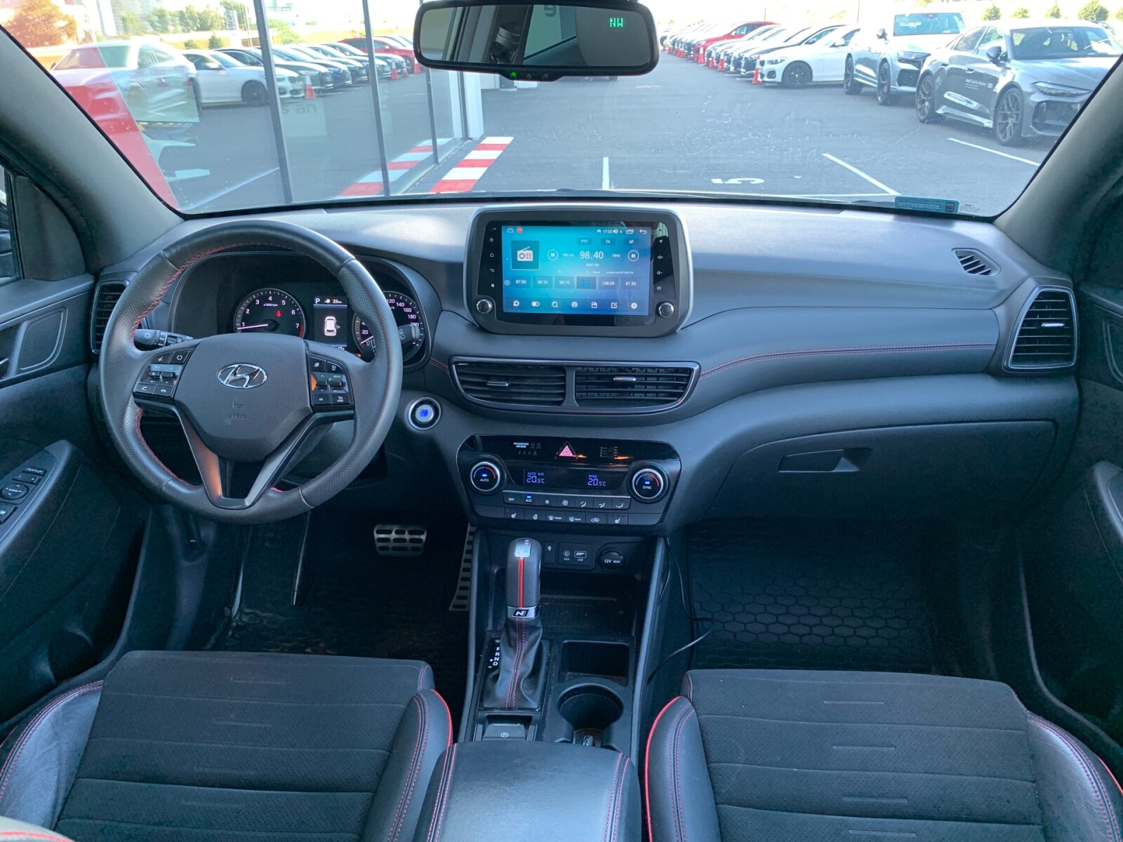 Hyundai Tucson - zdjęcie 14
