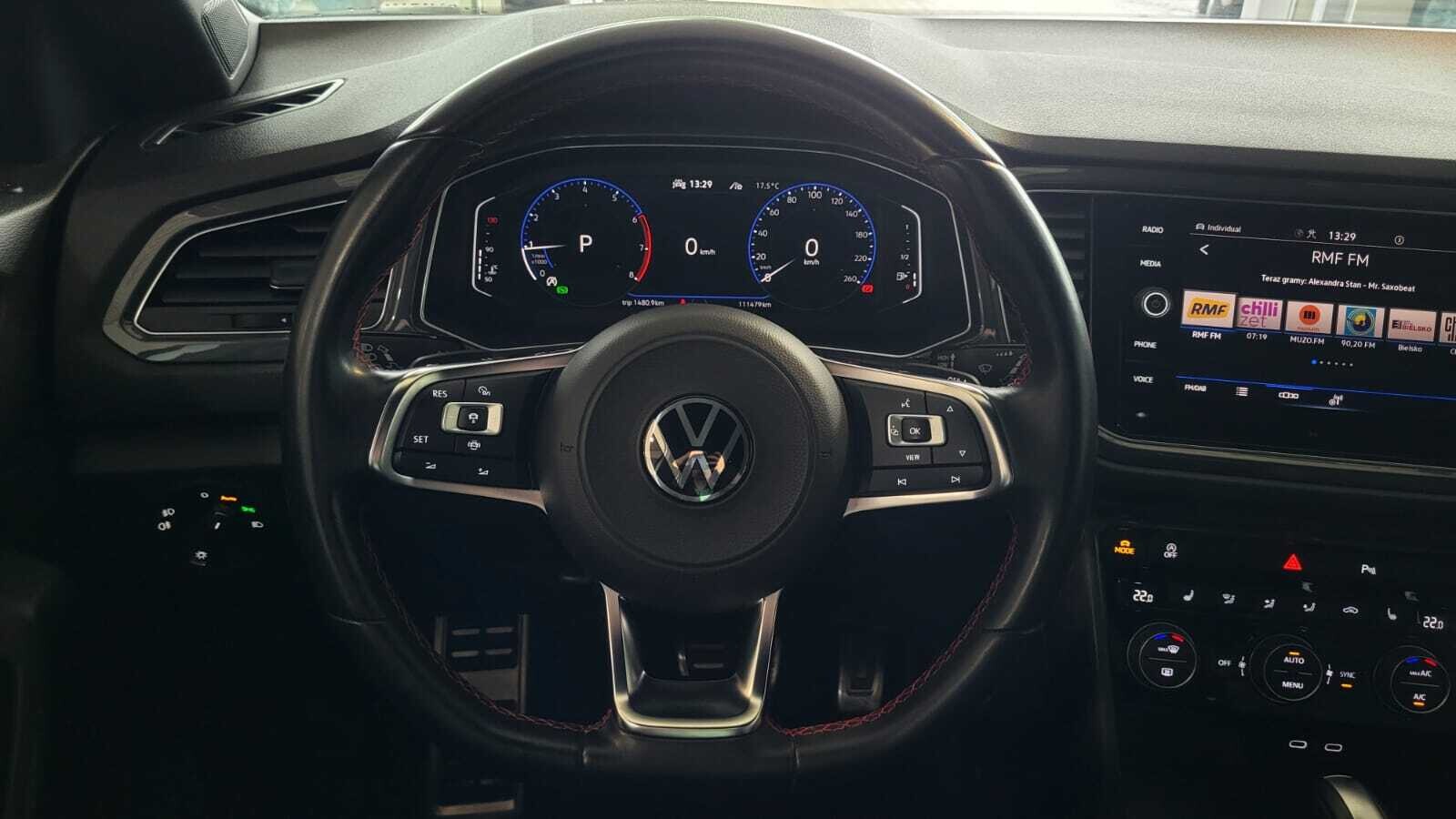 Volkswagen T-Roc - zdjęcie 17