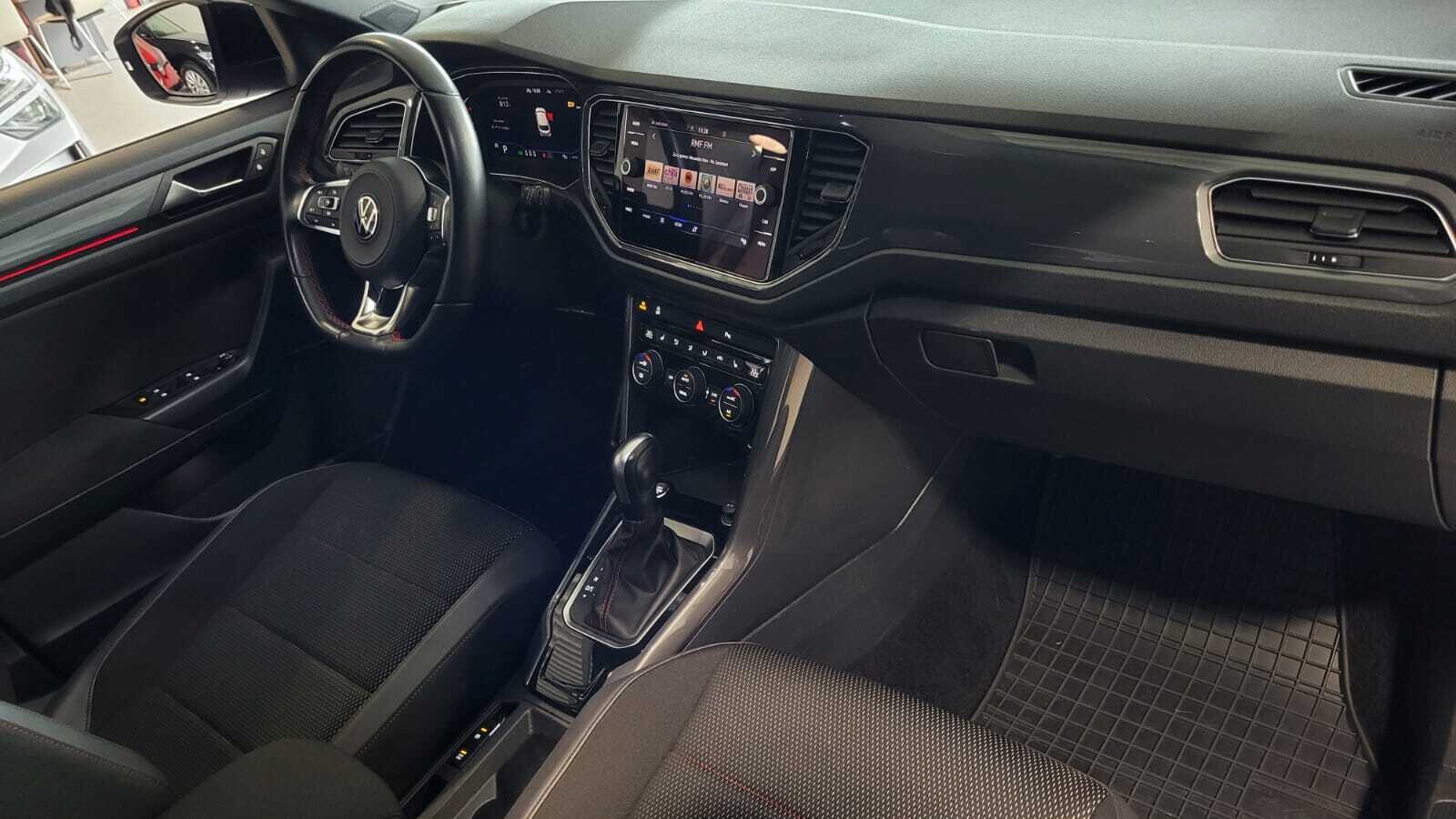 Volkswagen T-Roc - zdjęcie 14