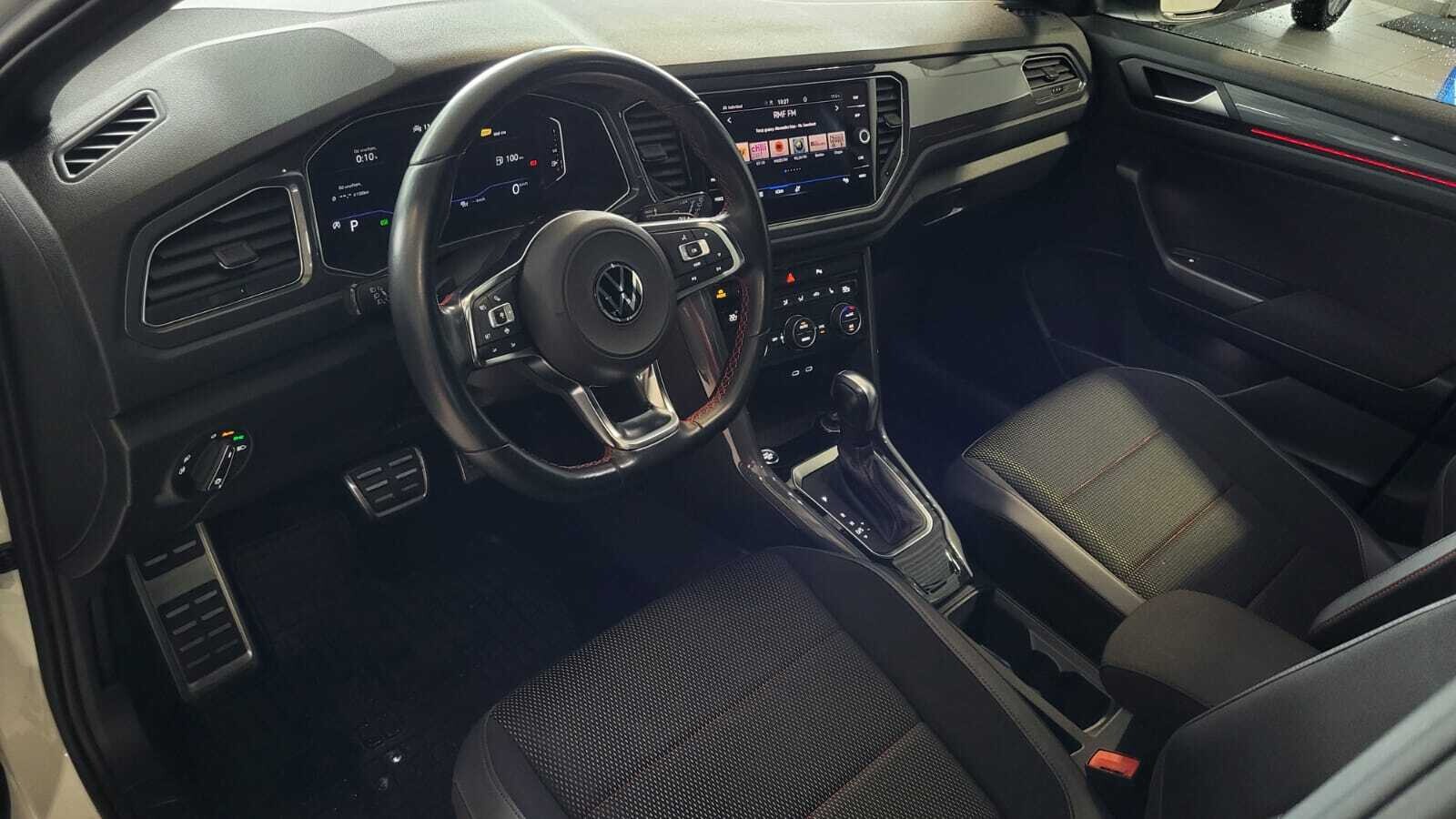 Volkswagen T-Roc - zdjęcie 9