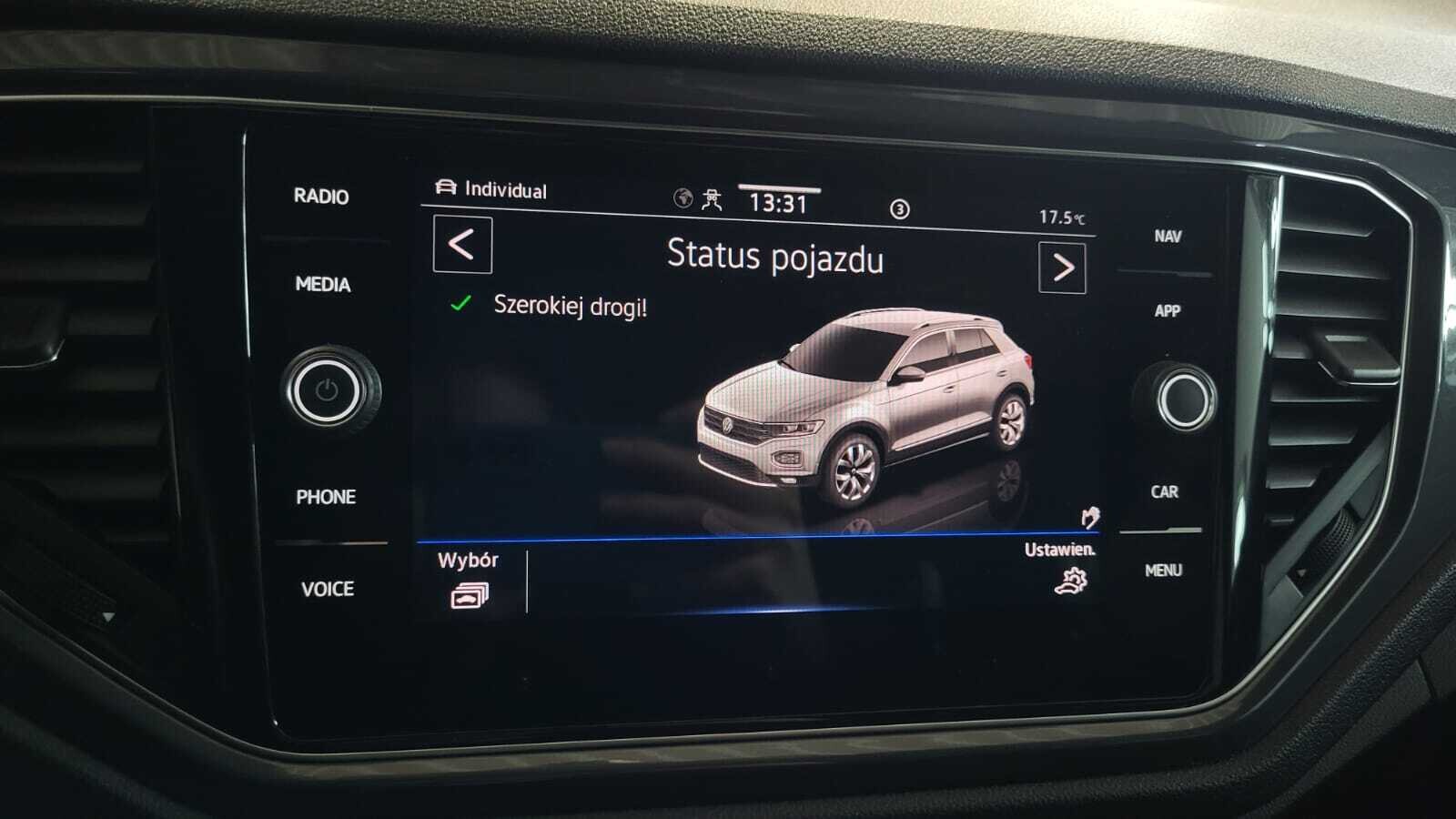 Volkswagen T-Roc - zdjęcie 22