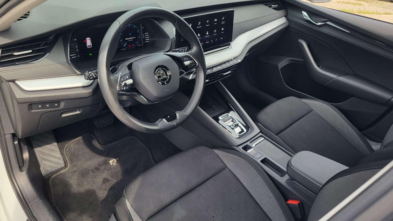 Škoda Octavia Combi - zdjęcie 10