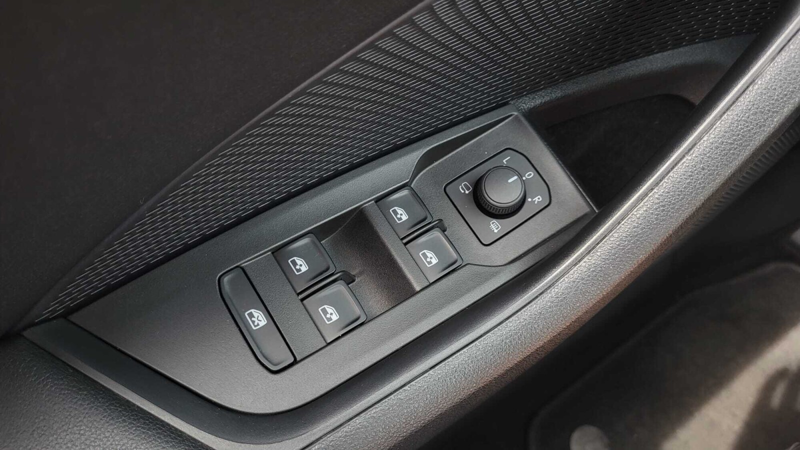 Škoda Octavia Combi - zdjęcie 17