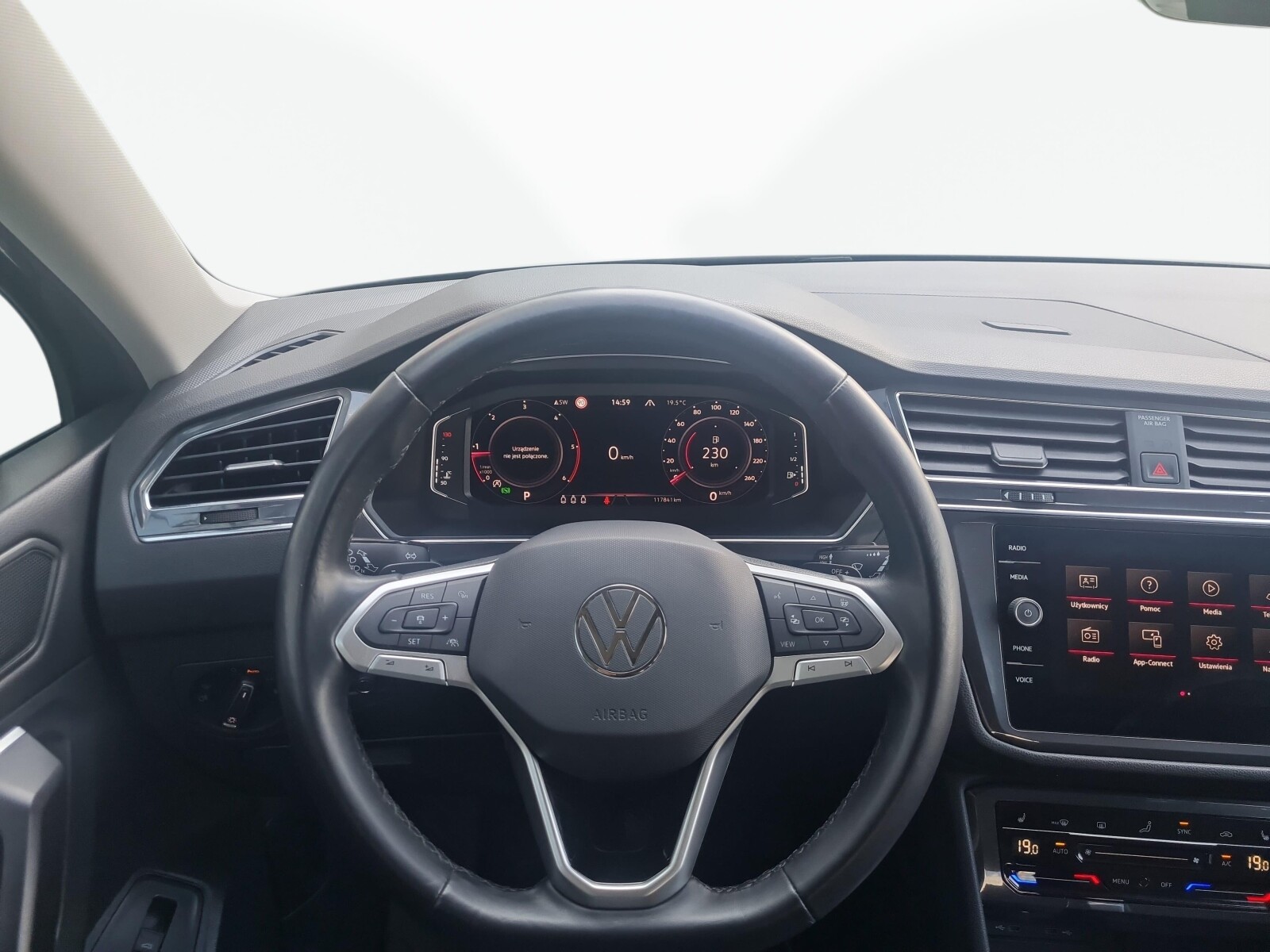 Volkswagen Tiguan Allspace - zdjęcie 13