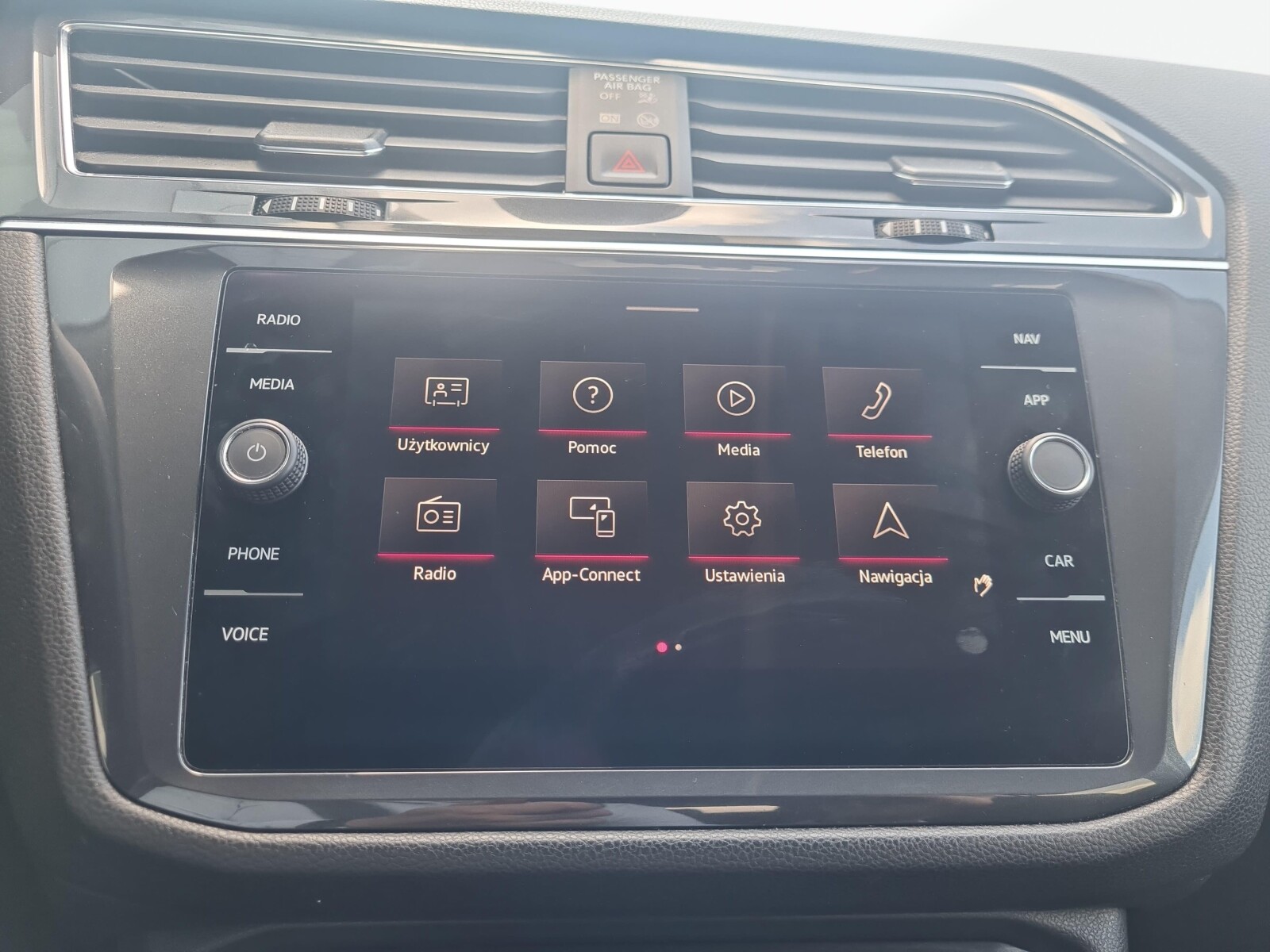Volkswagen Tiguan Allspace - zdjęcie 23