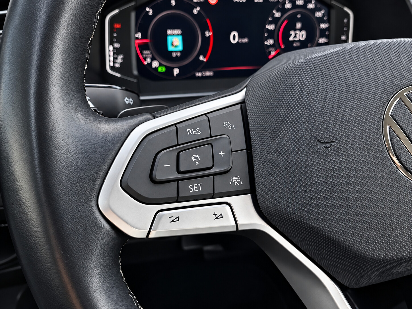 Volkswagen Tiguan Allspace - zdjęcie 30