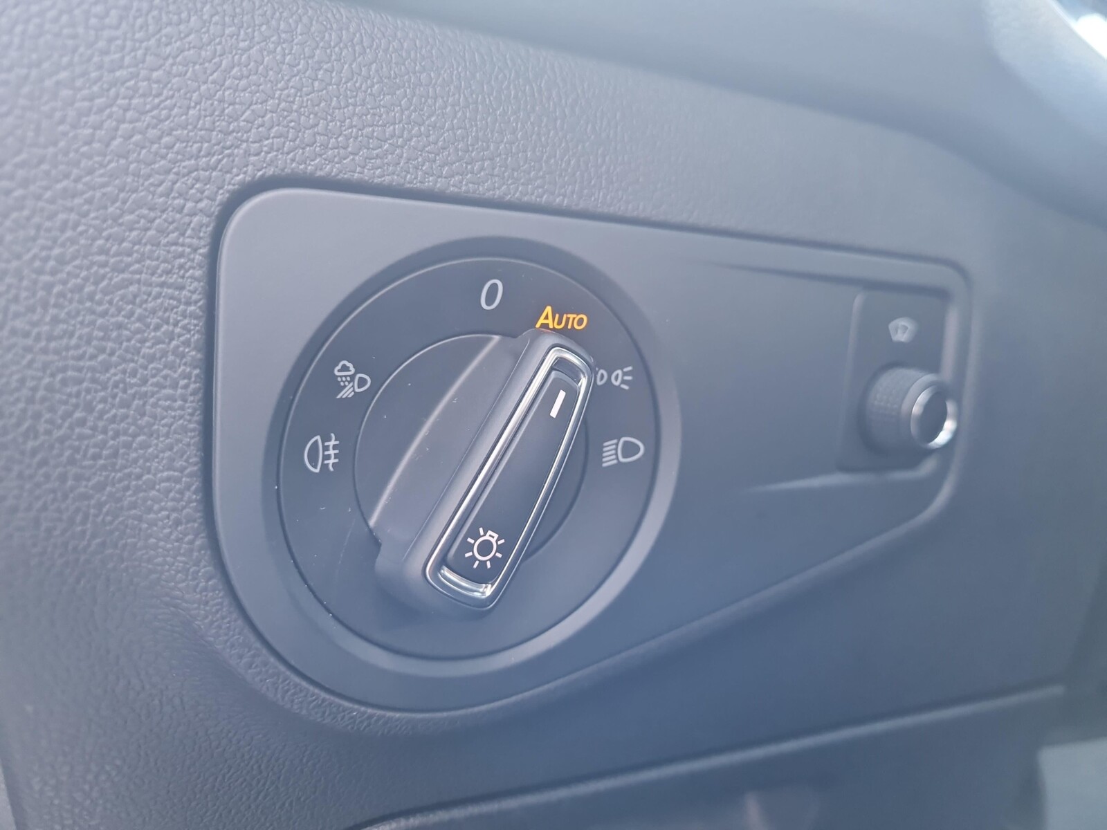 Volkswagen Tiguan Allspace - zdjęcie 12