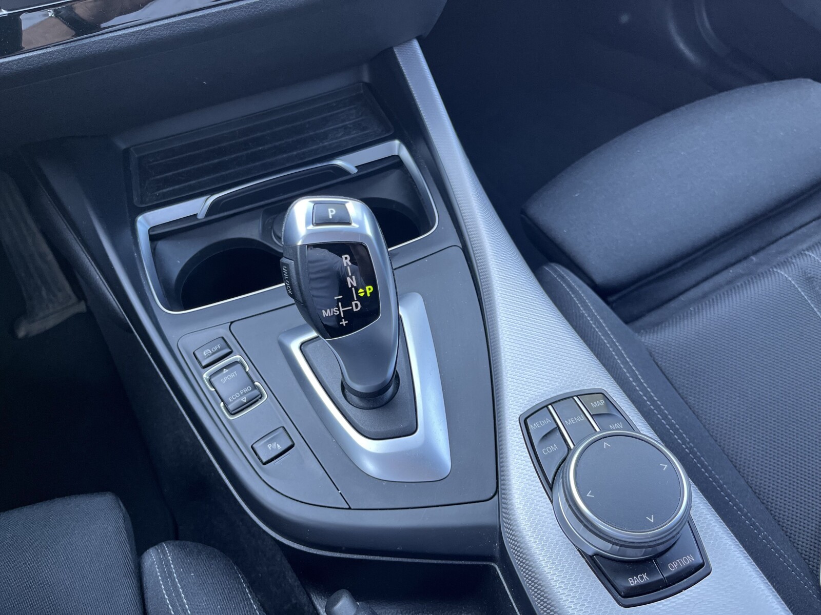 BMW 118 - zdjęcie 21
